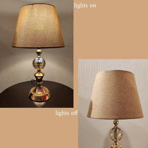 Lámpara de mesa personalizada de madera hecha a mano con color y estilo personalizados para decoración, lámpara de mesa - Product Image 6