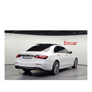 Mercedes-Benz Classe E E350 4MATIC AMG Line 2023, 42 245 km, boîte automatique, sièges en cuir, conduite à gauche, caméra de recul - Product Image 2