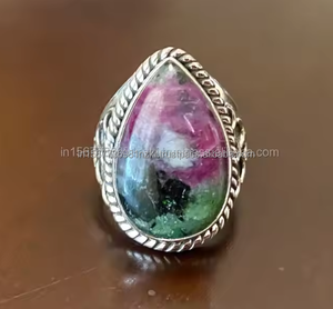 Hermoso anillo de zoisita de rubí de alta calidad hecho a mano Plata de Ley 925 chapado en rodio Etsy's Gamestone Ring - Product Image 2