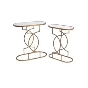 Table d'appoint et d'angle en métal, nouveau design, très demandée, pour la décoration des salons et villas. - Product Image 1