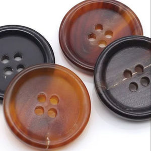 Botones de Cuerno Natural, 6 Piezas, 20mm, Alta Calidad, Color Negro y Marrón, con Orificio, para Coser Camisas, Trajes, Blazers, Chaquetas, Abrigos y Suéteres - Product Image 1