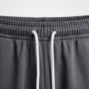 Shorts Jogger Homme en Coton French Terry Oversize avec Logo Personnalisé, Sérigraphie, Effet Vintage Délavé et Strass - Product Image 4