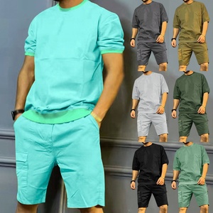 Logo personnalisé ensemble t-shirt et short d'entraînement pour hommes costume ample deux pièces pour l'été grande taille léger - Product Image 4