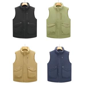 Gilet d'hiver pour homme personnalisé multicolore coupe-vent, gilet sans manches rembourré en duvet de canard chaud pour l'hiver - Product Image 2