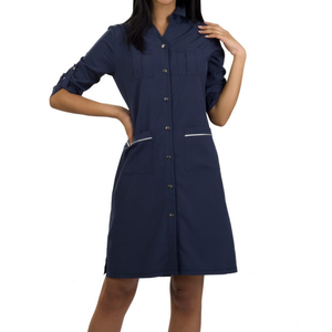 Robe noire en coton pour femmes, boutonnée devant, avec poches, respirante, uniforme pour salon, spa, esthétique. - Product Image 5