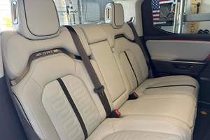 Obtenez la meilleure offre sur une Rivian R1T Adventure Edition d'occasion 2025 - Product Image 6