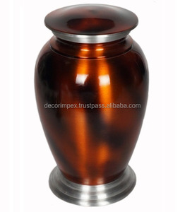 Urna Funeraria Moderna de Latón Hecha a Mano para Adultos, Recipiente para Cenizas, Florero de Mesa, Ecológica - Product Image 1