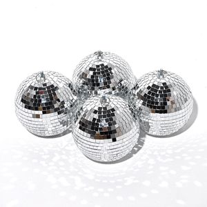 Set di 4 portachiavi con piccole sfere da discoteca da 7 pollici per decorazioni e specchi - Product Image 1