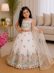 Ensemble de lehenga traditionnel indien pakistanais pour filles avec broderie florale et papillon pour enfants de 2 à 15 ans - Product Image 1