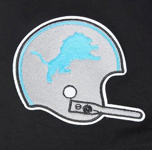 Camiseta Negra de los Detroit Lions con Bordado Azul y Logotipo del Equipo, Diseño Deportivo Clásico de Manga Corta - Product Image 5