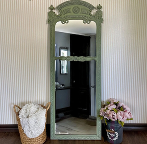 Sleek wooden full length <b>mirror</b> features a premium polished finish and brilliant brass accents. Available at wholesale price. - Product Image 6