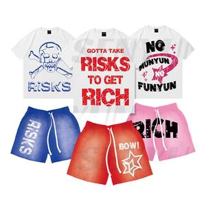 Ensemble de survêtement personnalisé 2026 pour homme, avec strass, effet vintage délavé, comprenant un t-shirt court et un short de jogging, 2 pièces - Product Image 1