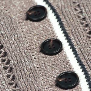 Pull en cachemire 100% pour homme, col en V, manches longues, tricot de qualité supérieure, logo frontal, fabrication sur mesure, vente en gros - Product Image 2