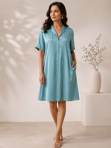 Vestido de Mujer Azul Cielo, de Seda Dupion, Largo hasta la Rodilla, Corte Moderno y Recto - Product Image 1
