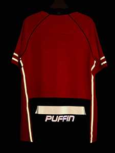 Polo de travail haute visibilité orange personnalisé pour homme PUFFIN SPORTS avec bandes réfléchissantes et poche, uniforme unisexe en polyester - Product Image 3