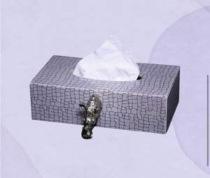 K S exporte un porte-serviettes en cuir moderne fait à la main et 100% écologique pour la cuisine de ferme, la salle à manger et la salle de bain - Product Image 1