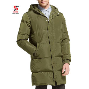 Parka longue matelassée résistante aux intempéries, style urbain moderne, entièrement doublée de coton (70 % duvet), réversible, de la marque Solid Trader. - Product Image 1