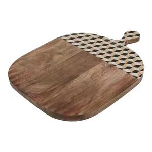 Planche à découper en bois massif faite à la main de grande capacité, planche à découper de cuisine en bois massif - Product Image 2