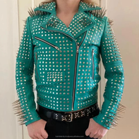 Clous à cône doré Noir Or Mode Chic Clouté Design Audacieux Tendance Cuir Véritable Vestes pour Femmes