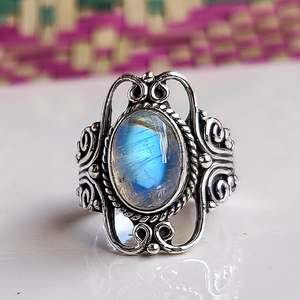 Bague Cabochon Pierre de Lune de Feu en Argent Sterling 925, Bijou Artisanal de Caractère - Product Image 2