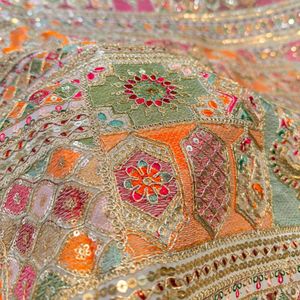 Tissu de haute qualité à motifs codés pour la mode féminine, les tenues de soirée et la collection textile de boutique - Product Image 6