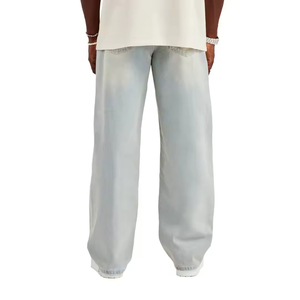 กางเกงยีนส์ทรงขาบานแบบใหม่สำหรับฤดูร้อน ออกแบบเองได้ ขายส่ง สำหรับผู้ชาย แต่งผ้าปะติด ระบายอากาศได้ดี สไตล์ฮิปฮอป ยีนส์เดนิมฟอกสี - Product Image 4