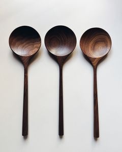 Cuillère en bois naturel faite à la main, ustensile de cuisine en bois massif résistant à la chaleur pour la maison, le restaurant, le café, à prix réduit - Product Image 3