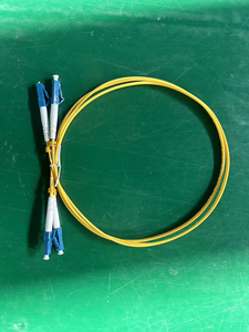 <span class=keywords><strong>Câble</strong></span> de brassage <span class=keywords><strong>fibre</strong></span> optique FTTH OEM d'usine SC LC FC UPC/APC Monomode/Multimode et plat Cat5E Cat6 Cat6A Cat7 Cat8 <span class=keywords><strong>Câble</strong></span> de brassage fin - Product Image 2
