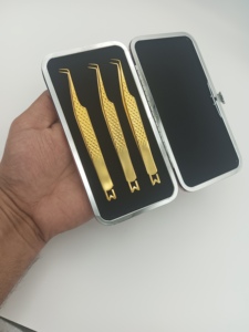 Pinzas Profesionales para Depilación y Aseo de Cejas, Marca Personalizada, Modelo 144 - Product Image 3