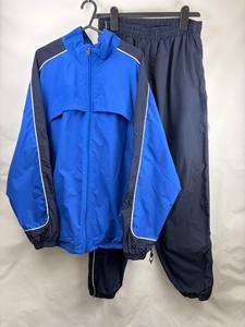 Conjunto de Chaqueta y Pantalones Cortos Cortavientos de Dos Piezas Personalizados, Diseño Personalizado con Cierre de Cremallera, Traje Deportivo de Nylon y Poliéster, Conjunto Cortavientos para Hombre - Product Image 3