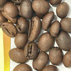 Traditionally Roasted <b>Coffee</b> <b>Beans</b> Butter Roasted Style Vietnam Traditional Taste Bold and Aromatic Whole <b>Beans</b> - Product Image 1
