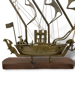 Modèle de bateau en laiton moderne avec base en bois, décoration suspendue nautique et maritime, objet de collection pour les plus de 14 ans, Tajdaar - Product Image 4