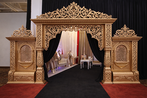 Mandap de Boda Temático Royal Bollywood, Gran Mandap de Boda Temático Maharaja Bollywood, Conjunto de Mandap Dorado Jodha Akbar para Boda - Product Image 3