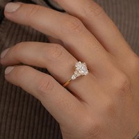 Bague de fiançailles de luxe en or jaune, blanc ou rose 10K, 14K, 18K avec diamant ovale de laboratoire VVS2 et pierres latérales en cluster, certifiée IGI, cadeau