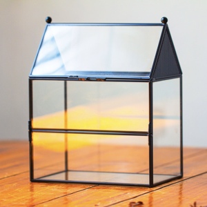 Wholesale Modern Black Metal <b>Frame</b> House Shape Glass <b>Plants</b> Terrarium Tabletop Vase Handmade for Home Decorations - Product Image 6