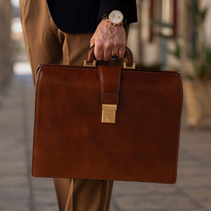 Wholesale Premium Vintage Brown Leather Briefcase for Men Luxury Hard Case Business Office Bag with Secure Lock Closure - Product Image 5