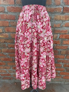 กระโปรงยาวผ้าฝ้ายสีขาวพิมพ์ลายบล็อกอินเดียแบบใหม่สำหรับผู้หญิง สไตล์ลำลอง เอวยางยืด ระบายอากาศได้ดี - Product Image 4