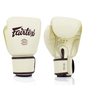 ถุงมือชกมวย Fairtex รุ่นใหม่ น้ำหนักเบา ระบายอากาศได้ดี หนังแท้สีฟ้าสดใส จับกระชับมือ สายรัดปรับได้ - Product Image 5