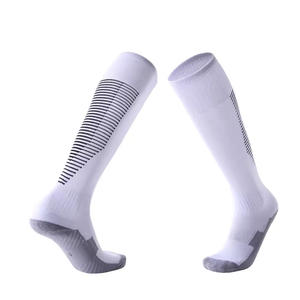 Chaussettes de compression athlétiques pour hommes HEAVYWEIGHT, respirantes et performantes pour la course à pied, le sport, la gym et le cyclisme - Product Image 3