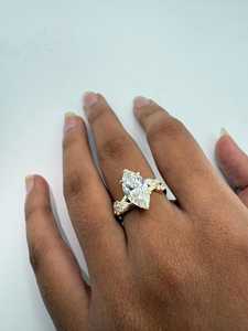 Anillo de promesa con diamante de corte marquesa de 5.01 CT cultivado en laboratorio para mujer, oro sólido de 14K, regalo para novias, para bodas y fiestas. - Product Image 2