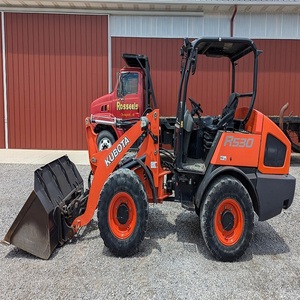 รถตักล้อยาง Kubota R530 คุณภาพสูง ราคาโรงงาน ขับเคลื่อน 4 ล้อ เครื่องยนต์ดีเซลประสิทธิภาพสูง ได้รับการรับรองมาตรฐาน CE รับน้ำหนักได้มาก - Product Image 1