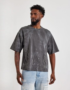 T-shirt en coton noir surdimensionné pour homme avec motif flamme en strass, style streetwear, manches courtes, col rond - Product Image 1