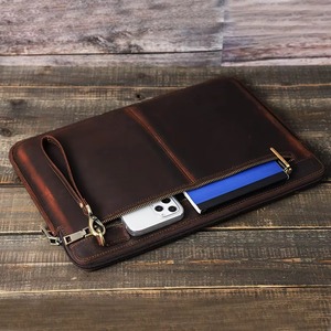 Funda para Portátil de Cuero Genuino con Correa de Hombro, Duradera, Ecológica y Protectora para Trabajo, Negocios y Viajes LS-0284, Gran Venta - Product Image 1