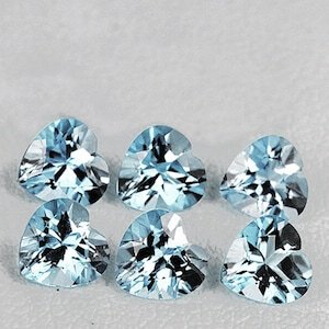 พลอยโทแพซสีฟ้าธรรมชาติทรงหัวใจ คุณภาพเยี่ยม VVS เงางาม ขุดจากดิน สำหรับขายส่งเครื่องประดับ - Product Image 4