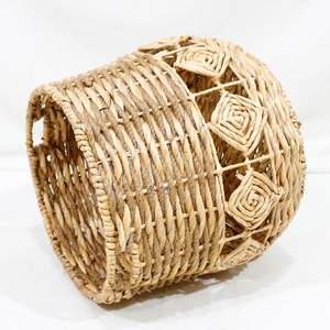 Panier en jacinthe d'eau naturelle tissé à la main avec un motif diamant unique, rangement écologique pour la maison, Vietnam Artex Dong Thap - Product Image 2