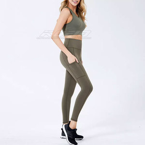 Ensemble de yoga classique conçu avec un soutien-gorge de sport anti-transpiration et des leggings de maintien pour la gym, le fitness et l'entraînement - Product Image 5