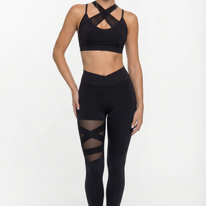 Ensemble de vêtements de sport 2 pièces pour femmes, doux comme du beurre - Soutien-gorge de sport en maille croisée et leggings taille haute - Product Image 3