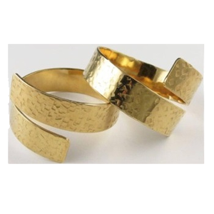 Porte-serviettes rond en métal couleur or élégant porte-mouchoir étanche pour le dîner de mariage avec logo personnalisé - Product Image 1