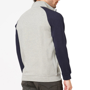 Sweat-shirts modernes pour hommes à demi-zip, conçus avec un matériau doux, une coupe flexible, des coutures fiables et des détails de fermeture éclair de qualité, parfaits - Product Image 4