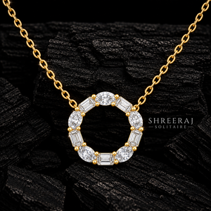 Collier pendentif en or jaune massif 18 carats avec diamant de laboratoire taille ovale et taille baguette DEF VVS, cadeau de mariage personnalisé, fournisseur de bijoux fins - Product Image 1